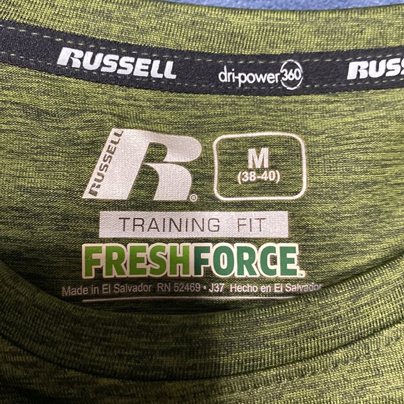 Russell training fit green silky tshirt - Picture 2 of 3